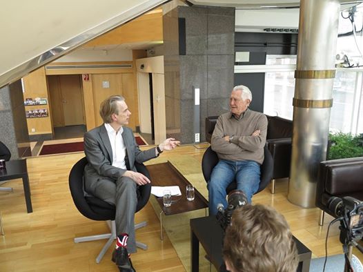 George Lazenby James Bond med James Bond Gunnar Sch�fer James Bond Museum