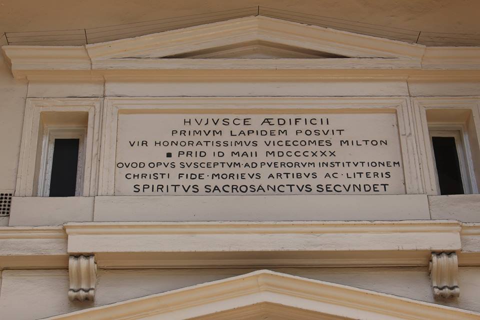      ENGLISH HERITAGE IAN FLEMING 1908-1964 CREATER OF JAMES BOND LIVED HERE EBURY STREET 22 LONDON JAMES BOND GUNNAR SCH�FER