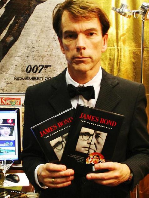 James Bond "A Father Figure" Author: James Bond Gunnar Sch�fer